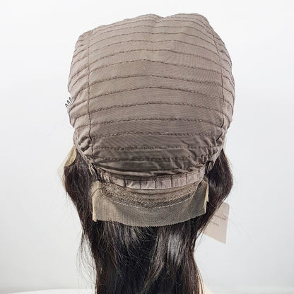 Peruca Front Lace 100% Cabelo humano 30cm  (Fio esticado)